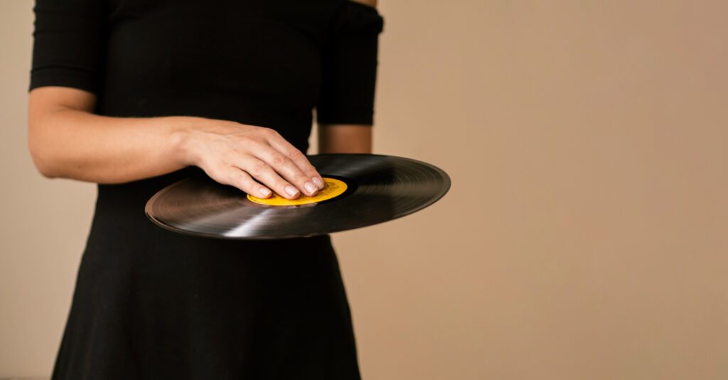 Como limpar e conservar discos de vinil da forma correta