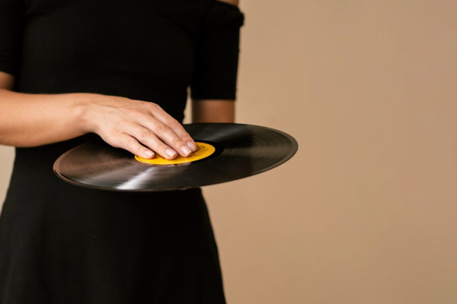 Como limpar e conservar discos de vinil da forma correta